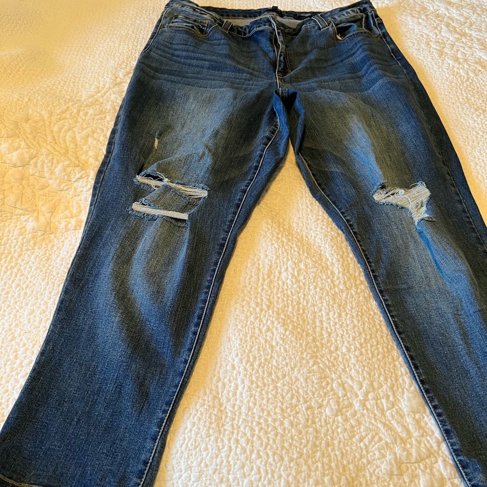 Revery Mid Rise Skinny